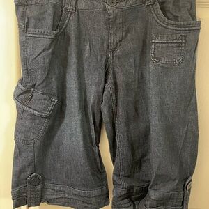 Dark Blue/Grey Cargo Capris